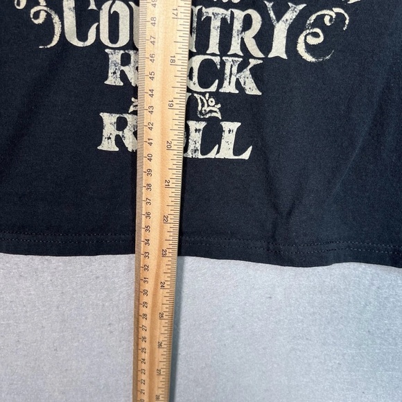 Johnny Cash Graphic T-Shirt - Picture 4 of 6